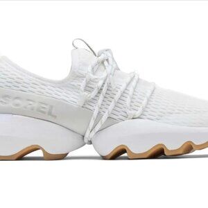 Sorel white sneakers in size 9W